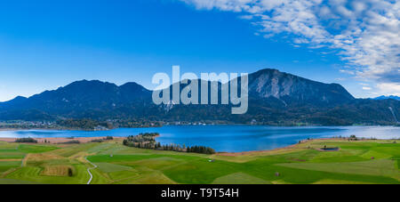 Blick auf den Kochelsee, Oberbayern, Bayern, Deutschland, Ausblick auf den Kochelsee, Oberbayern, Bayern, Deutschland Stockfoto