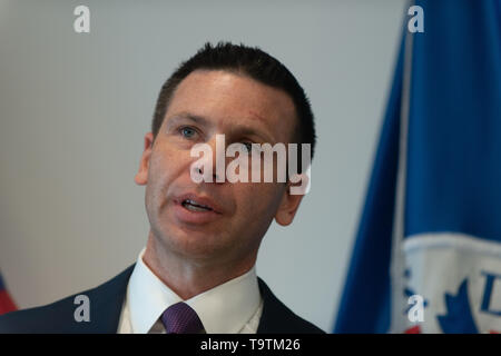 Us-Heimatschutz amtierende Sekretär Kevin McAleenan Adressen DHS Mitarbeiter April 22, 2019 in New York City. Stockfoto