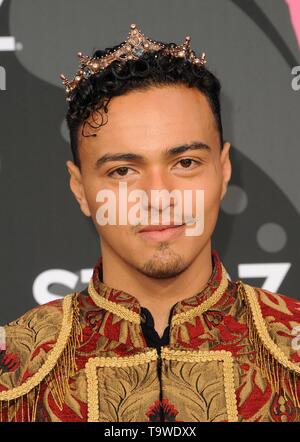 Los Angeles, CA, USA. 20 Mai, 2019. Tonatiuh in der Ankunftshalle für VIDA Premiere, Regal Cinemas L.A. LIVE 14, Los Angeles, CA - 20. Mai 2019. Credit: Elizabeth Goodenough/Everett Collection/Alamy leben Nachrichten Stockfoto