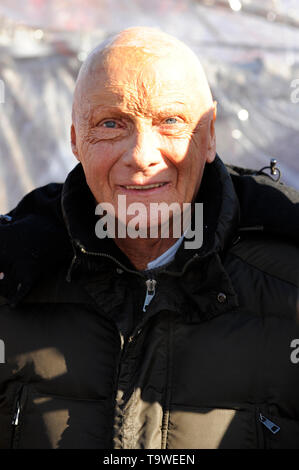 Niki Lauda starb im Alter von 70 Niki Lauda, AUT, Porträt, ohne Kappe, Kappe. Ski Alpin, Hahnenkammrennen Kitzbühel 2009, Streif am 24.01.2009. Abfahrt. Ã Â | Verwendung weltweit Stockfoto