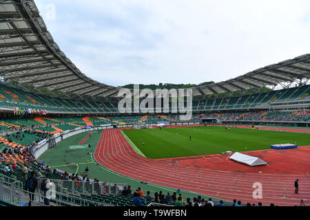 Datei: Allgemeine Ansicht von Shizuoka Stadion Ecopa Veranstaltungsort für den Rugby World Cup 2019 in Japan stattfinden wird. Bild 3 Mai, 2018 - Leichtathletik: Die 34th Shizuoka Internationalen Leichtathletik 2018 Ecopa Stadium, Shizuoka, Japan. Credit: MATSUO. K/LBA SPORT/Alamy leben Nachrichten Stockfoto