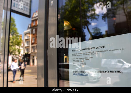 Obere St Martin's Lane, London, Großbritannien. 21 Mai, 2019. Jamie Oliver Restaurants bricht in der Verwaltung. Jamie's Italian Restaurant in St Martin's Lane nun geschlossen. Quelle: Matthew Chattle/Alamy leben Nachrichten Stockfoto