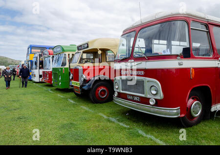 Llandudno, Großbritannien - 5. Mai 2019: Besucher der Llandudno Transport Festival 2019 genießen Sie die Displays und Exponate. Die Llantransfest ist in conjuncti gehalten Stockfoto