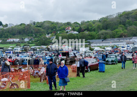 Llandudno, Großbritannien - 5. Mai 2019: Besucher der Llandudno Transport Festival 2019 genießen Sie die Displays und Exponate. Die Llantransfest ist in conjuncti gehalten Stockfoto