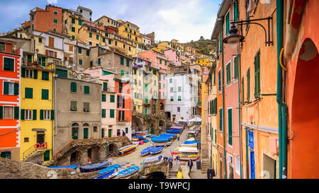 Dorf am Meer Manarola, Cinque Terre, La Spezia, Italien Stockfoto