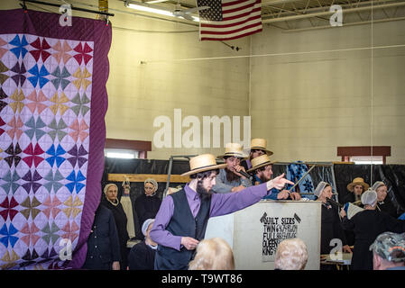 Jährliche Fire Company Auktion, Lancaster, PA. Die gemeinhin als Schlamm Vertrieb. Statt im Frühjahr. Stockfoto