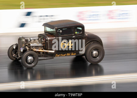 VHRA Vintage Staatsangehörigen Rennen treffen, Santa Pod Raceway, April 2019 Stockfoto