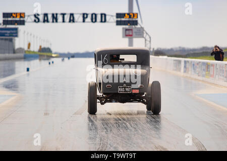 VHRA Vintage Staatsangehörigen Rennen treffen, Santa Pod Raceway, April 2019 Stockfoto