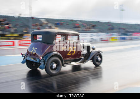 VHRA Vintage Staatsangehörigen Rennen treffen, Santa Pod Raceway, April 2019 Stockfoto