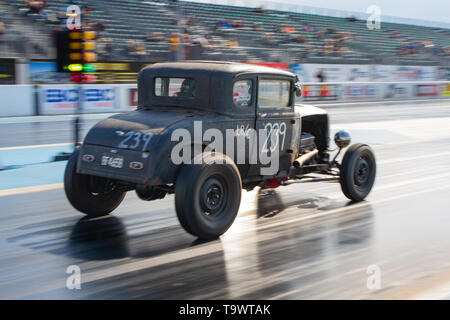 VHRA Vintage Staatsangehörigen Rennen treffen, Santa Pod Raceway, April 2019 Stockfoto