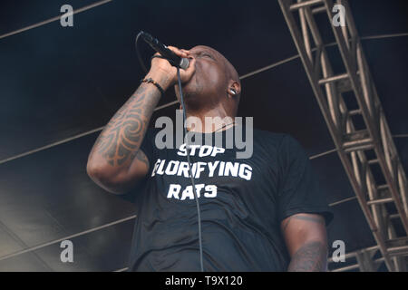 Sepultura Rock Band, an diesem Sonntagmorgen (19), in der Innenstadt von São Paulo, Brasilien, während der kulturelle Umbruch. Die Band spielte auf der Bühne. Stockfoto