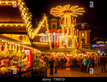 Weihnachtsmarkt auf dem Marktplatz in Heidelberg, Baden-Württemberg, Deutschland, Europa, Weihnachtsmarkt am Marktplatz in Heidelberg, Baden-Württemberg, D Stockfoto