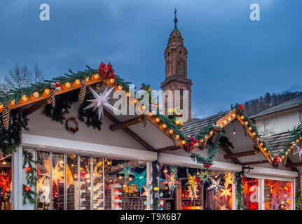 Weihnachtsmarkt auf der Universität in der Altstadt von Heidelberg, Heidelberg, Baden-Württemberg, Deutschland, Europa, Weihnachtsmarkt am Universitätsp Stockfoto