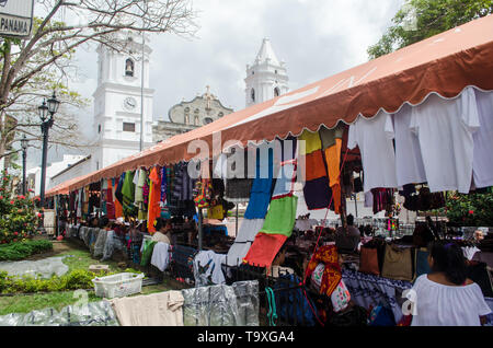 Plaza de la Independencia, Plaza Mayor und den Plaza Catedral in der Casco Viejo in Panama City. Stockfoto