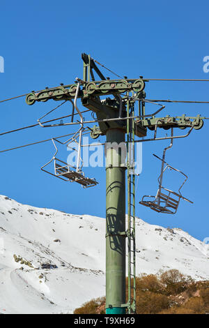 Menschen in Alto Campoo Skifahren ski Resort, Provinz Kantabrien, Spanien Stockfoto