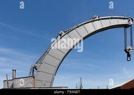 BRISTOL, Großbritannien - 14. Mai: Blick auf Fairbairn Dampf Kran durch den Fluss Avon in Bristol am 14. Mai 2019 Stockfoto