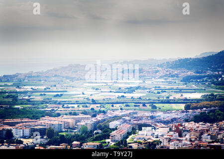 Mittelmeer Spanien. Blanes an der Costa Brava. Sporen der Pyrenäen Stockfoto