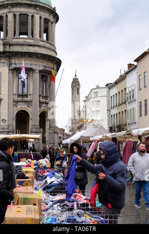Brüssel, Molenbeek: Markt auf dem Hauptplatz Stockfoto