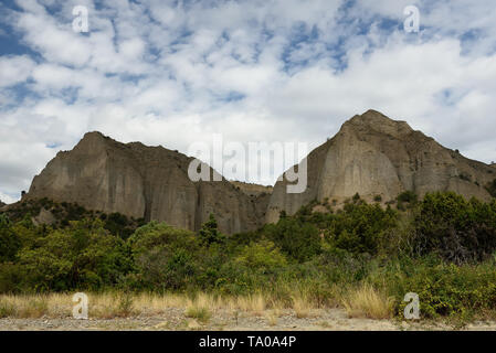 Nationalpark Vashlovani die trockensten Wüsten in Georgien. Panoramablick auf Berge und Schluchten in kachetien Georgien. Stockfoto