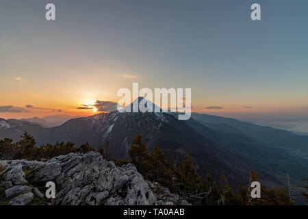 Sonnenaufgang in Kamnik Savinja-alpen Stockfoto