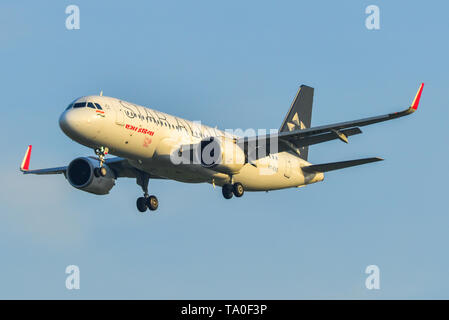 Singapur - Mar 27, 2019. VT-EXO Air India Airbus A320 NEO (Star Alliance Livery) Landung am Flughafen Changi (SIN). Stockfoto