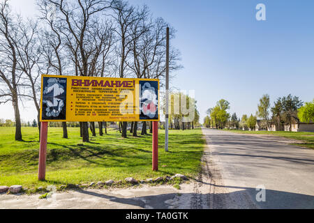 Chojniki, Belarus-Am 26. April 2019: Eintritt in die Sperrzone von Tschernobyl in Belarus mit radioaktiven Fallout in 1986 belastet. Stockfoto