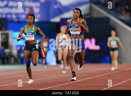 YOKOHAMA, Japan - 12. Mai: Aleia Hobbs der USA Anker ihr Team in der Frauen 4x100m Staffel finale während der Tag 2 des 2019 IAAF World Relais Meisterschaften an der Nissan Stadium am Sonntag, den 12. Mai 2019 in Yokohama, Japan. (Foto von Roger Sedres für die Iaaf) Stockfoto