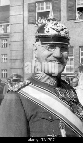 Dieses Foto zeigt Prinz Alfons von Bayern, General der Kavallerie, an seinem 70. Geburtstag. Er, der Sohn des Prinzen Adalbert von Bayern und der infantin Amalia Pilar in Spanien war und ein Enkel von König Ludwig I., er war der Bruder von Prinz und Prinzessin Ludwig-Ferdinand Klara von Bayern und seit 1891 der Ehemann von Prinzessin Louise von Orléans. Stockfoto