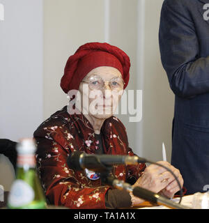 Neapel, Italien. 21 Mai, 2019. 21/05/2019 NAPOLI, Emma Bonino lista PiÂ Europa presenta i candidati per le prossime Europee 2019 Presso l'Hotel Terminus Kredit: Fabio Sasso/ZUMA Draht/Alamy leben Nachrichten Stockfoto