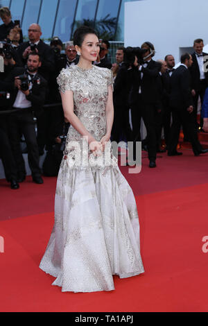 Cannes, Frankreich. 20 Mai, 2019. Chinesische Schauspielerin Zhang Ziyi Posen auf dem roten Teppich für die Vorführung des Films "La Belle Epoque" auf dem 72. Filmfestival in Cannes Cannes, Südfrankreich, 20. Mai 2019. Zhang Ziyi wurde eingeladen, über ihre Karriere bei der diesjährigen Meisterklasse zusammen zu sprechen, mit dem amerikanischen Schauspieler Sylvester Stallone, der französische Schauspieler Alain Delon und dänische Regisseur Nicolas Wicklung Refn. Die 72. Filmfestspielen von Cannes wird vom 14. bis 25 Mai statt. Credit: Zhang Cheng/Xinhua/Alamy leben Nachrichten Stockfoto