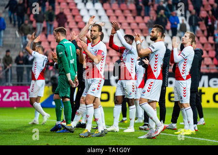 UTRECHT, 21-05-2019, Stadion Galgenwaard, Saison 2018 / 2019, Utrecht - Herakles, der niederländischen Eredivisie Fußball europäischen Play-offs, Folge 3-0, Utrecht Spieler feiern den Sieg Stockfoto