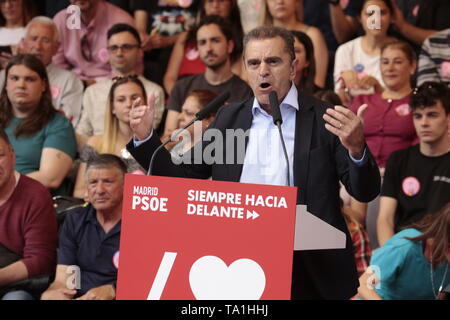 Mai 21, 2019 - LeganéS, Spanien - José Manuel Franco, Generalsekretär der PSOE Madrid gesehen sprechen ein Parteitag. Parteitag der PSOE im Angesicht von regionalen, kommunalen und europäischen Wahlen am 26. Mai in Spanien mit der Teilnahme von Pedro SÃ¡nchez (spanische Premierminister), Iratxe García (Mdep der PSOE), Ãngel Gabilondo (Kandidat für die Präsidentschaft der Region Madrid für die Regionalwahlen vom 26. Mai), José Manuel Franco (Generalsekretär der PSOE von Madrid) und Santiago Llorente (Bürgermeister von Leganés). Andere sozialistische Politiker wie Dolores Delgado oder Raf Stockfoto