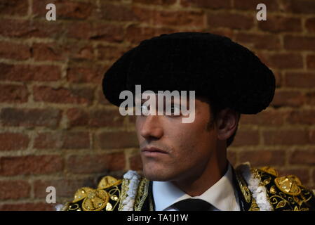 Madrid, Madrid, Spanien. 21 Mai, 2019. Spanischen matador Jos Garrido ist, bevor ein Stierkampf in der Stierkampfarena Las Ventas in der 2019 San Isidro Festival in Madrid gesehen. Credit: Jorge Sanz/SOPA Images/ZUMA Draht/Alamy leben Nachrichten Stockfoto