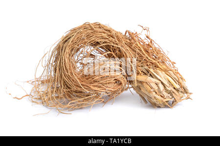 Wurzeln der Chrysopogon zizanioides, allgemein bekannt als Vetiver. Auf weissem Hintergrund. Stockfoto