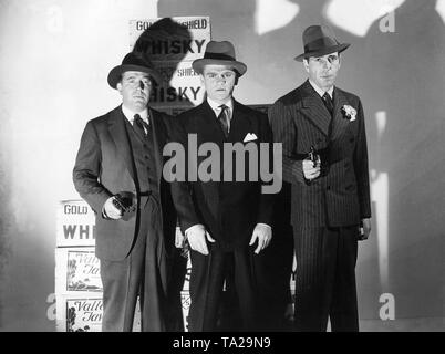 Jeffrey Lynn, James Cagney und Humphrey Bogart in "Die goldenen Zwanziger", die von Raoul Walsh, USA 1939 geleitet. Stockfoto