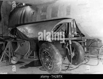 Die Produktion der Heinkel He 162 in einem unterirdischen Produktionsanlage. Bild von einer Foto-serie, Ende 1944. Stockfoto