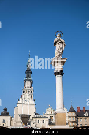 Jasna Gora befestigte Kloster und Kirche auf dem Hügel in Tschenstochau. Die berühmten historischen Ort und polnische katholische Wallfahrtsort mit Schwarzen Madonna mir Stockfoto