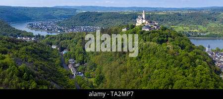 Marksburg am Dorf Halsenbach, Unesco Welterbe Oberes Mittelrheintal, Rheinland-Pfalz, Deutschland Stockfoto