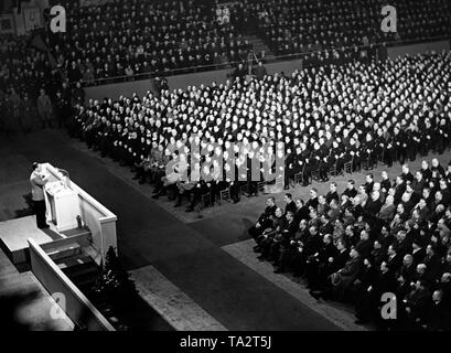 Der Propagandaminister Joseph Goebbels eine Rede auf einer Kundgebung im Berliner Sportpalast. Foto: Hoffmann-Scherl Stockfoto