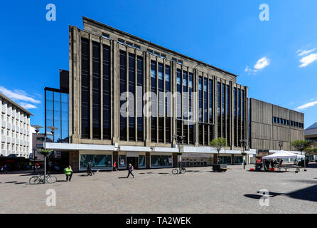 Recklinghausen, Ruhrgebiet, Nordrhein-Westfalen, Deutschland - ehemalige Karstadt am Altstadtmarkt, das leere Gebäude ist für die Kunst ein verwendet Stockfoto