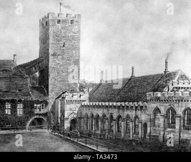 Der Innenhof und das Alte Haus (bis 1878) der "Gneisenau Burg Sommerschenburg in Sommersdorf, Preußen. Vor 1945 wurde die Burg von den Nachkommen von Feldmarschall August Wilhelm Antonius Graf Neidhardt von Gneisenau. Aquarell gemalt im Jahre 1856 von Ottilie Gräfin von Gneisenau, die zweite Tochter des Feldmarschalls. Stockfoto