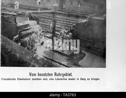 In den besetzten Ruhrgebiet hatten die Franzosen mit der Deutschen Technologie zu kämpfen. Hier ein Zug ist mit Wasser gefüllt (Undatiertes Foto). Stockfoto