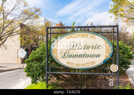 Wilmington, NC - November 6, 2018: Willkommen bei Historic Downtown Wilmington Zeichen Stockfoto