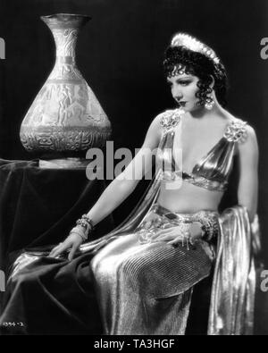 CLAUDETTE COLBERT als Kaiserin Poppaea DAS ZEICHEN DES KREUZES Direktor 1932 Cecil B DeMille Kostüm von Mitchell Leisen Paramount Pictures Stockfoto