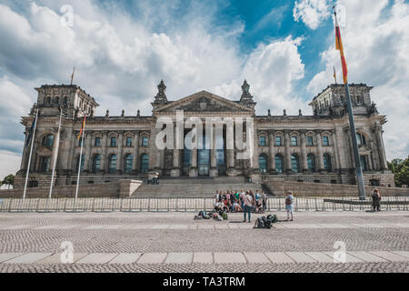 Berlin, Deutschland - Mai, 2019: Der Reichstag, Sitz des deutschen Parlaments (Deutscher Bundestag) Stockfoto