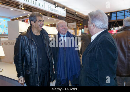 Paris, Den France,16th. März 2016. Daniel Picouly & Jacques Toubon (C) nehmen an der Eröffnung des Salon du Livre Teil. Stockfoto