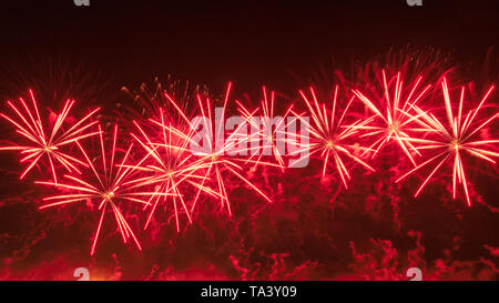 Rote Feuerwerk Stockfoto
