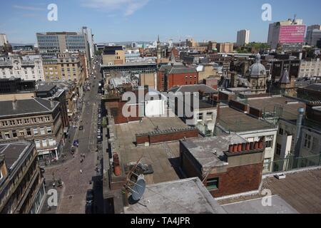 „die Menschen machen Glasgow großartig“ Sehen Sie auf dem Dach von Glasgow Stockfoto