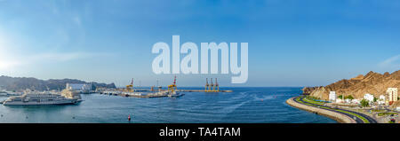 Oman Landschaft Panorama - von Muttrah, Muscat. Stockfoto