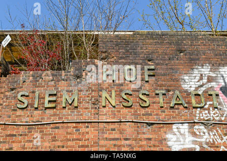 Siemensbahn, geschlossen Bahnhof Siemenstadt, Siemensstadt, Spandau, Berlin, Deutschland, stillgelegter Bahnhof Siemenstadt, Deutschland Stockfoto